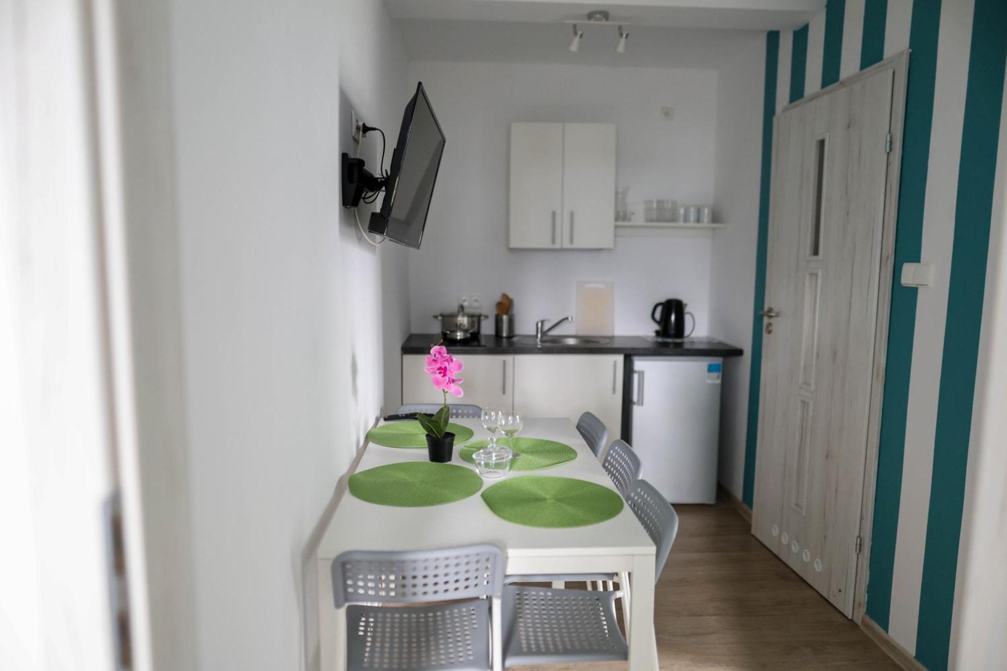 Apartamenty Poddabek- Basen Kryty, Sauna, Animacje Dla Dzieci , Malpi Gaj, Baseny Na Dachu Poddabie Exterior photo